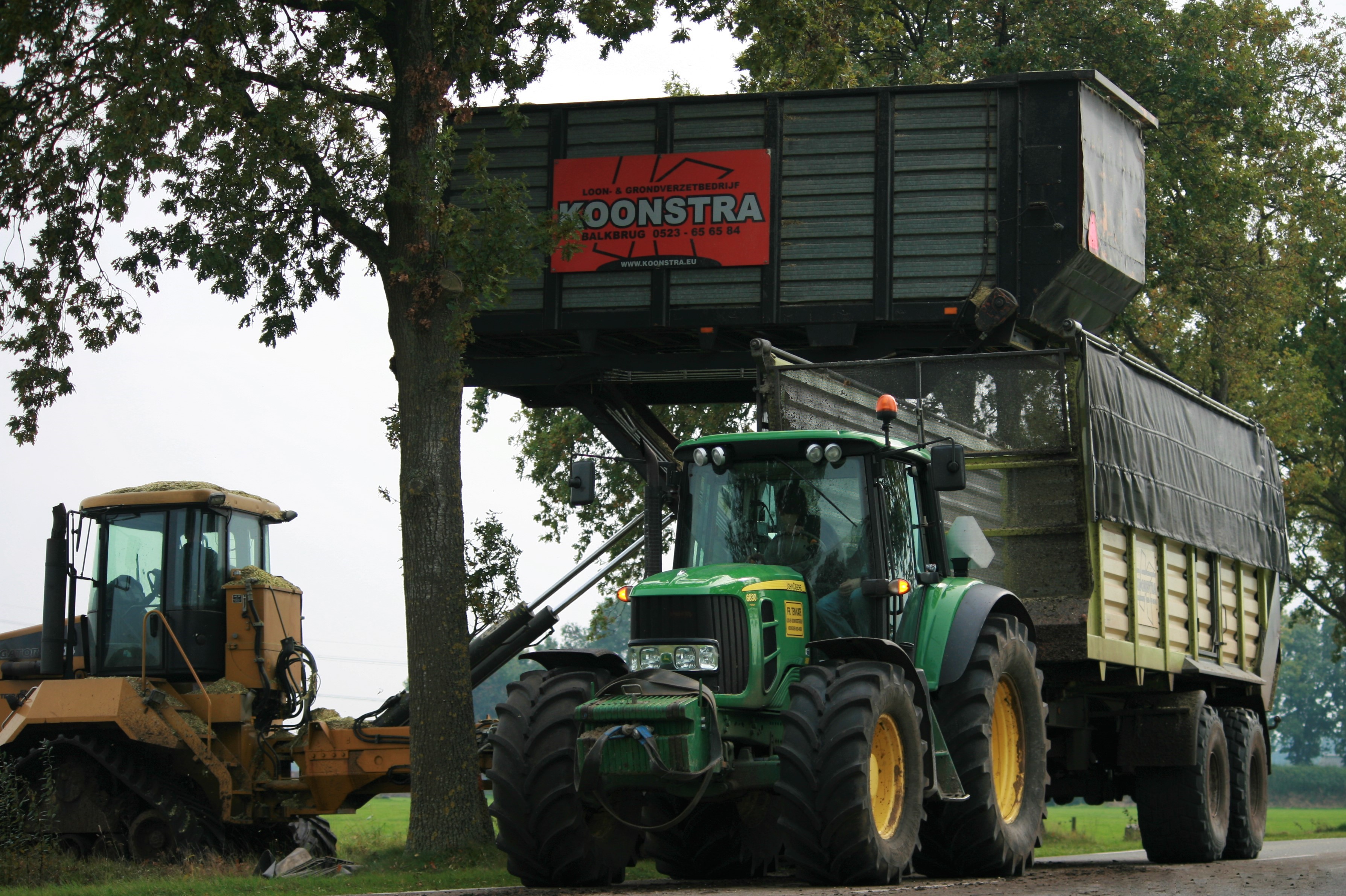 Maishakselen op rupsen in combinatie met onze rups Terra gator.