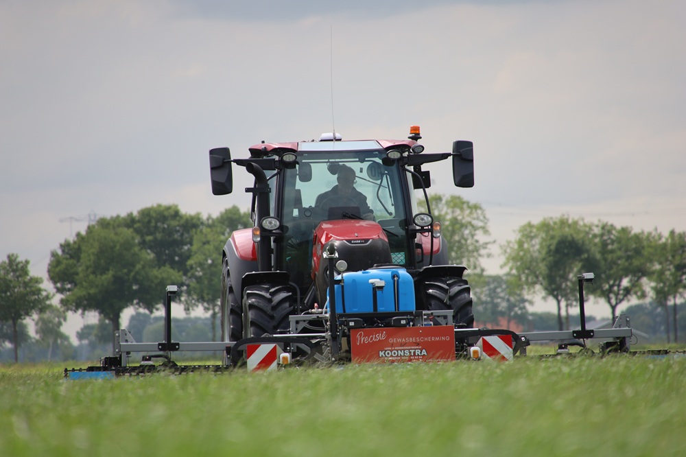 Loonbedrijf Koonstra spotsprayer RXF600 Loonbedrijf Koonstra spotsprayer RXF600